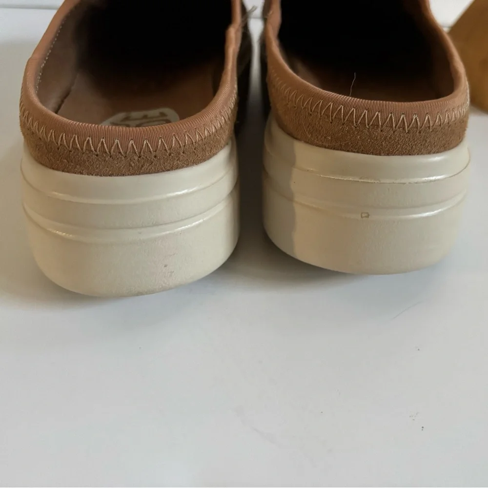 Hey Dude Austin Lift Classic Women’s Mules (Size 7) - Picture 3 of 6